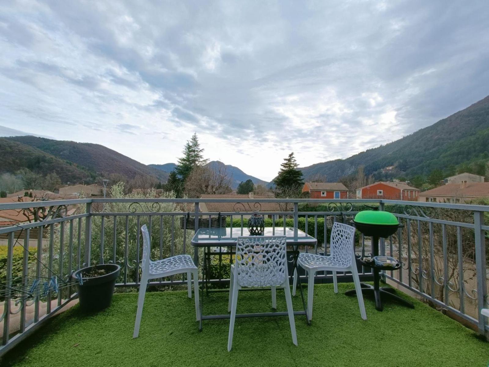 Appartement Design Avec Piscine Digne-les-Bains ภายนอก รูปภาพ